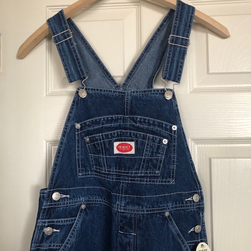 ⬇️ NWT REVOLT Women’s Jean Bib Overalls Size Small